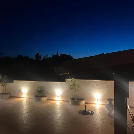 La Casa Di Clelia Torre Colimena Porto Cesareo Salento Esclusiva 2 Piani Con 6 Camere Doppie 3 Bagni Posti Auto Terrazza Giardino 5 Minuti Dal Mare San Pietro in Bevagna Exterior photo