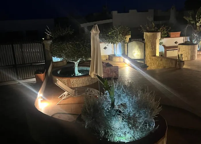La Casa Di Clelia Torre Colimena Porto Cesareo Salento Esclusiva 2 Piani Con 6 Camere Doppie 3 Bagni Posti Auto Terrazza Giardino 5 Minuti Dal Mare