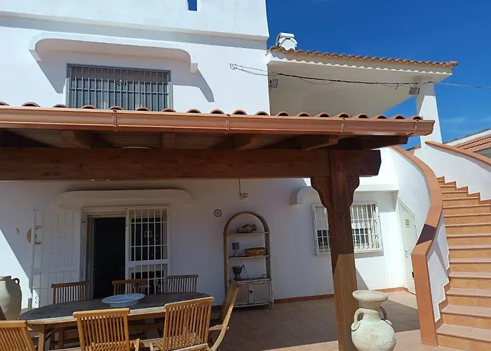 La Casa Di Clelia Torre Colimena Porto Cesareo Salento Esclusiva 2 Piani Con 6 Camere Doppie 3 Bagni Posti Auto Terrazza Giardino 5 Minuti Dal Mare