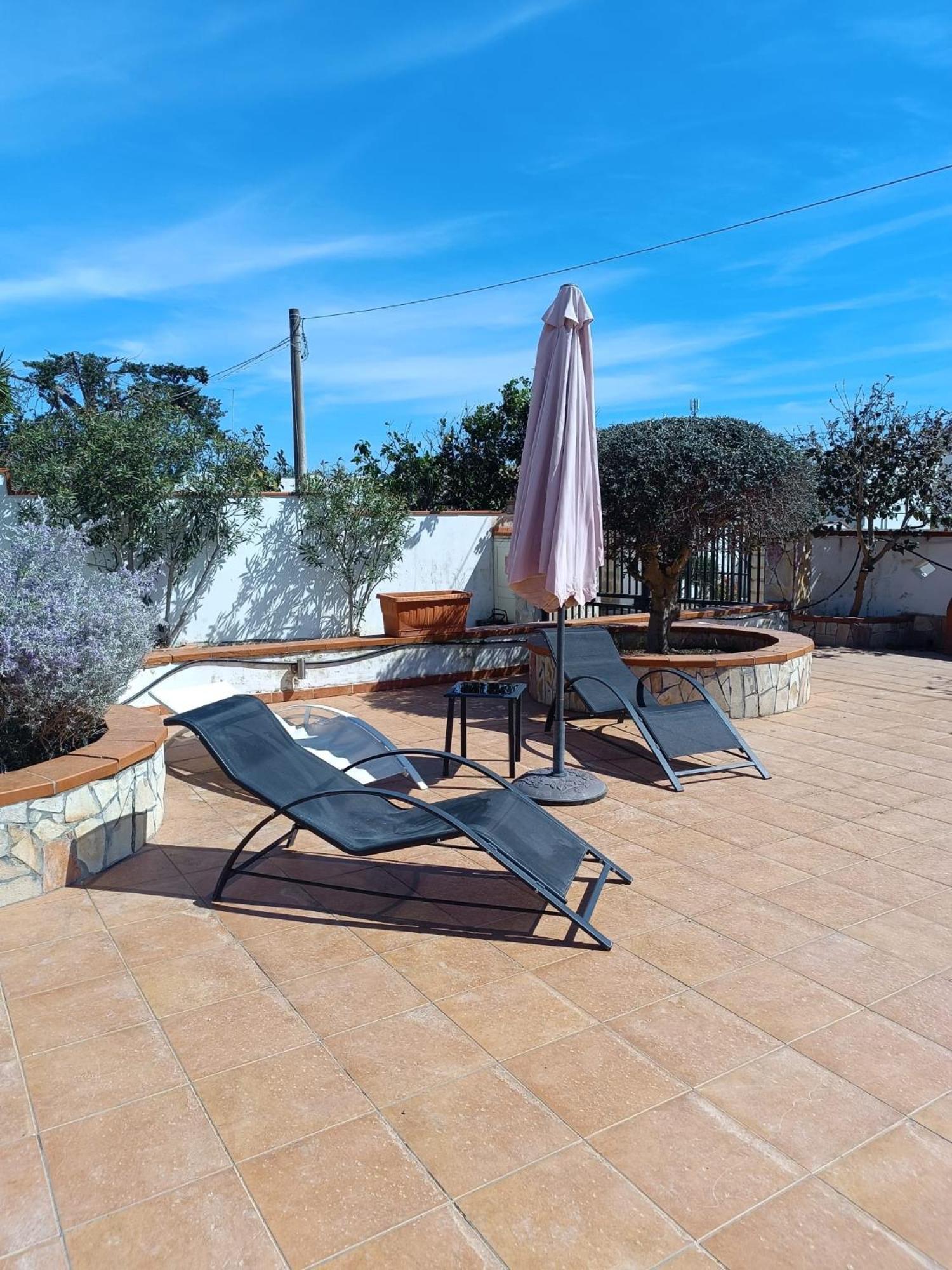 La Casa Di Clelia Torre Colimena Porto Cesareo Salento Esclusiva 2 Piani Con 6 Doppie 3 Bagni Posti Auto Terrazza Giardino 5 Minuti Dal Mare San Pietro in Bevagna